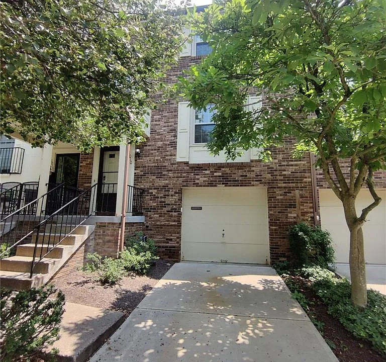 1010 River Oaks Dr