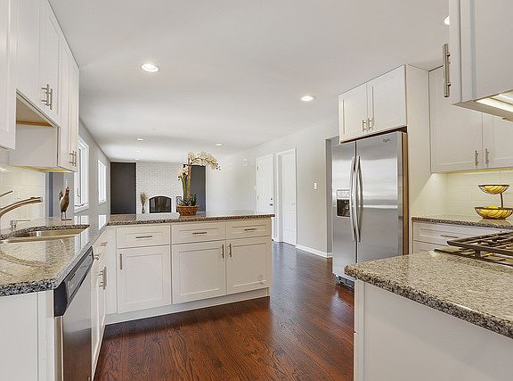 4th image of 7928 Sequoia Ct