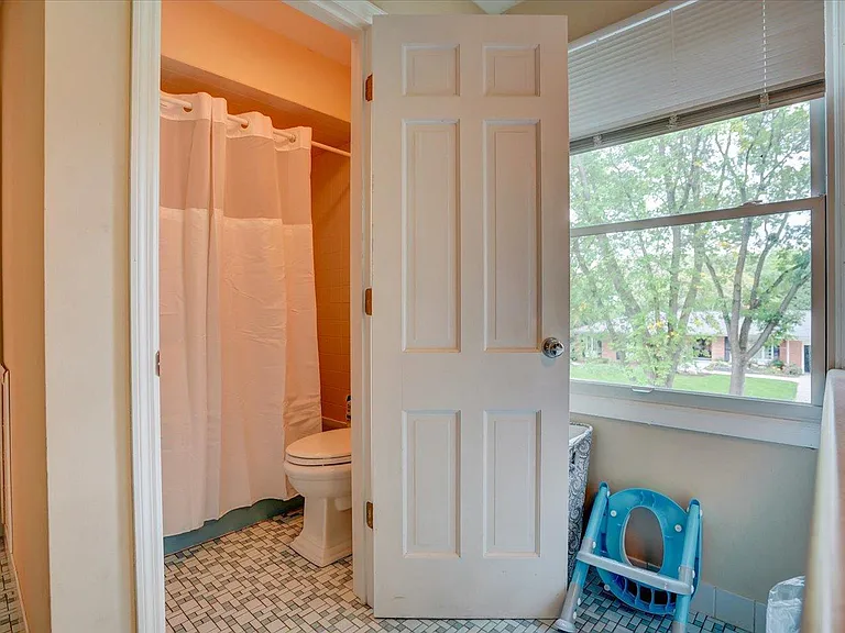 210 Shiloh Dr — Photo 29