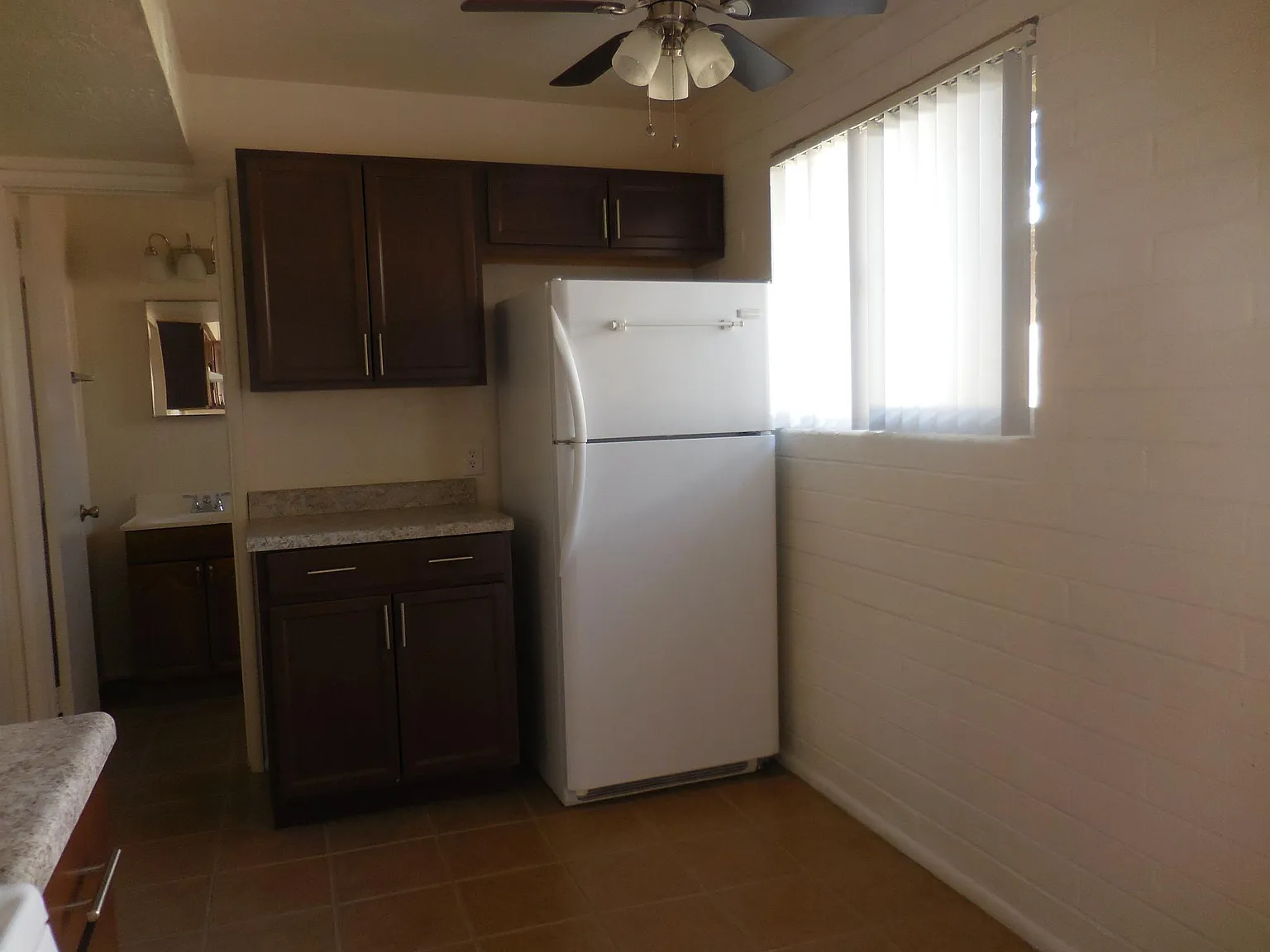 1 bed, 550 sqft, $1,100 — Photo 3
