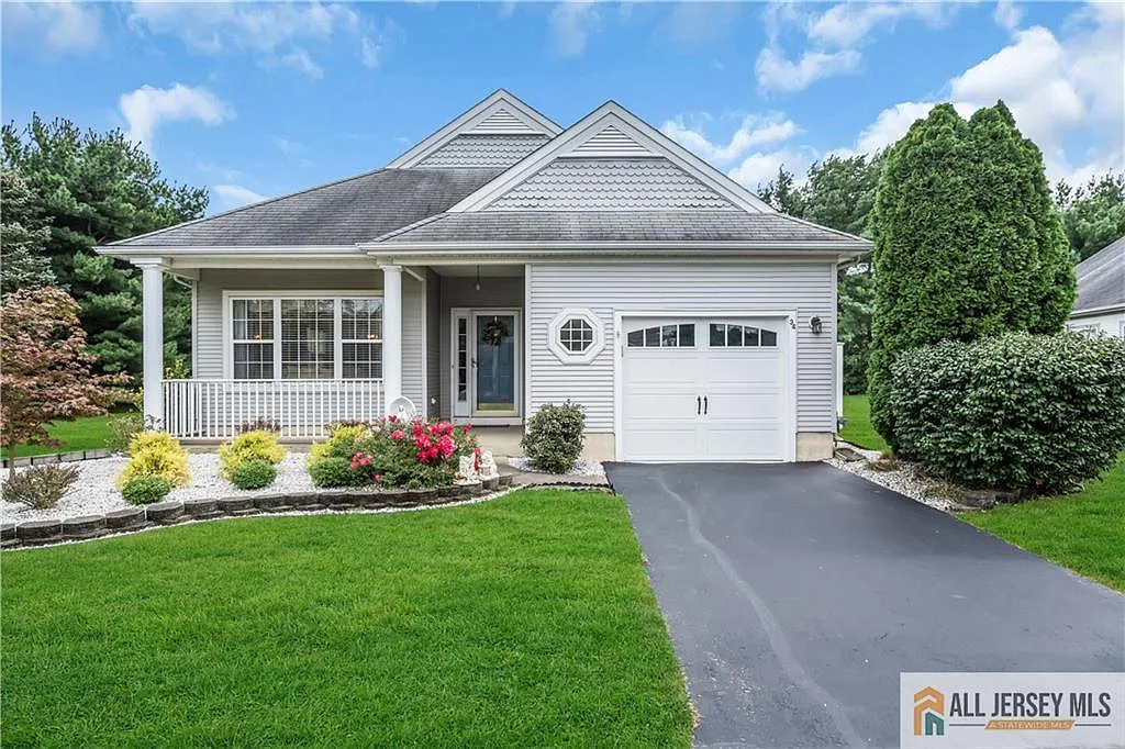 34 Florence Dr photo 1