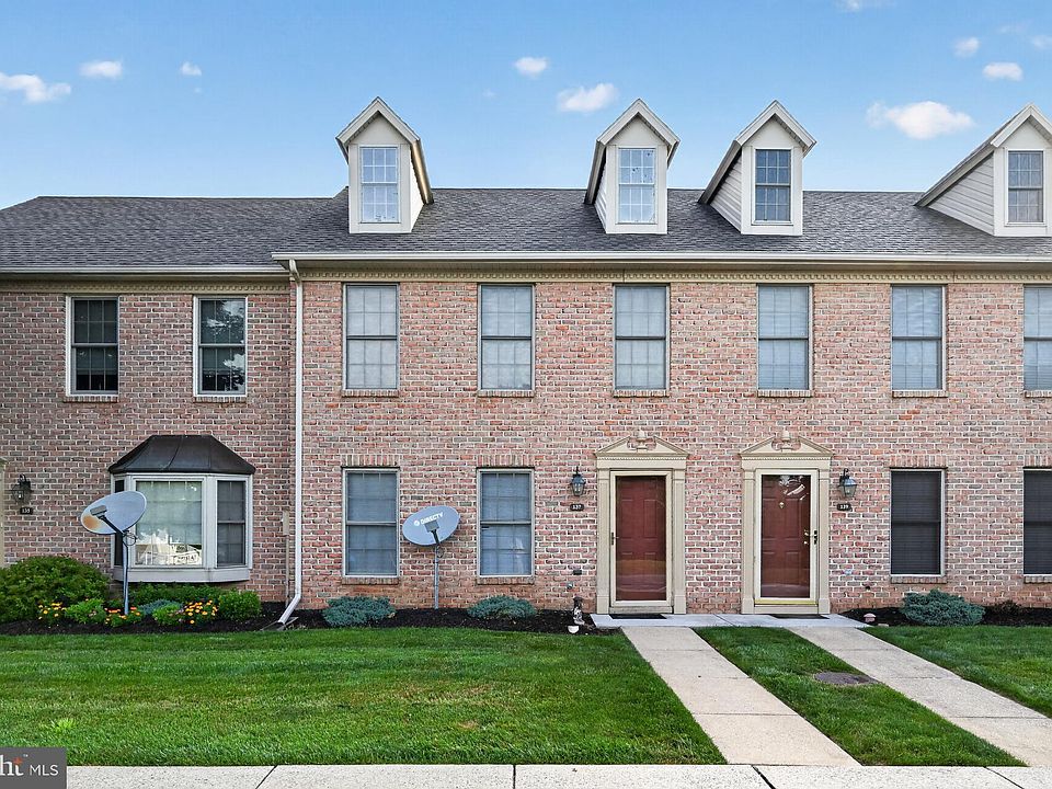 1st image of 137 Point Ridge Dr #J