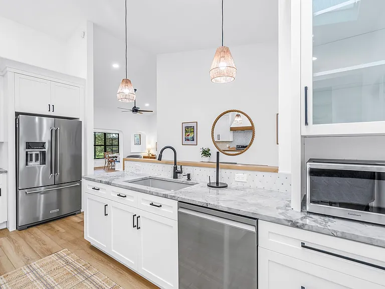 956 San Carlos Ct NE — Photo 14