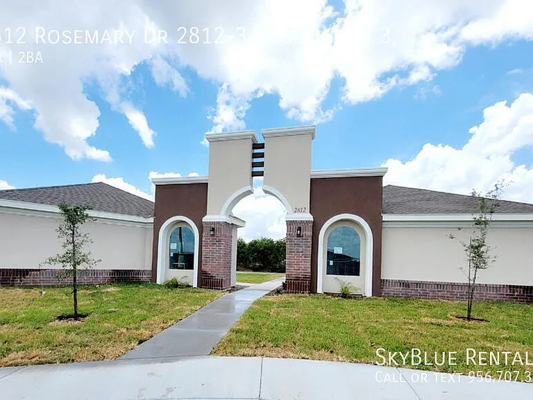 2812 Rosemary Dr #3 — Photo 2