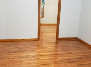 137 Tecumseh St APT 3, Fall River, MA 02721