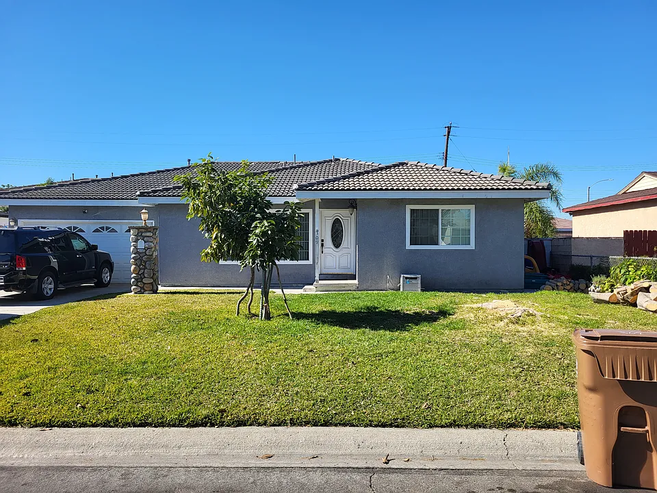 309 N Ranchito St