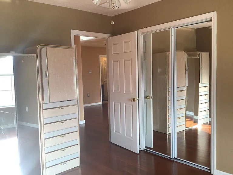 410 Bloomfield Dr — Photo 23