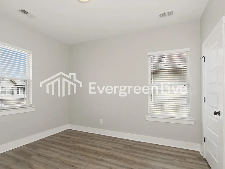 5849 Cheshire Cove Trl — Photo 11
