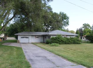 14975 Valley View Dr, Council Bluffs, IA 51503