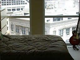 4th image of 500 Throckmorton St APT 1907