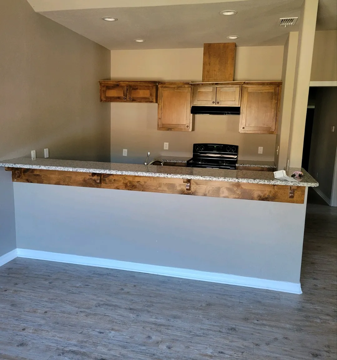 3 bed, 1400 sqft, $1,450 — Photo 3