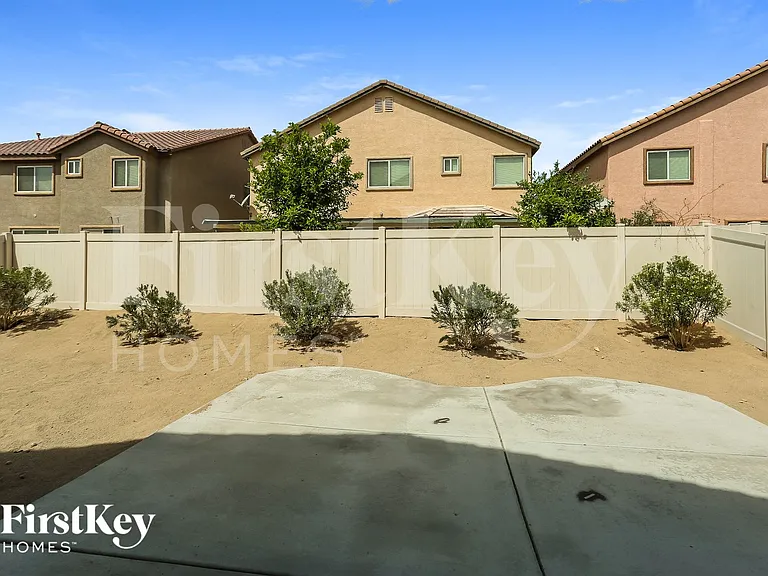 4032 Villa Serena Ln — Photo 15