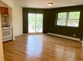 10904 34th Ave #4, Flushing, NY 11368