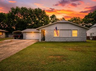 1813 Surrey Dr, Pryor, OK 74361