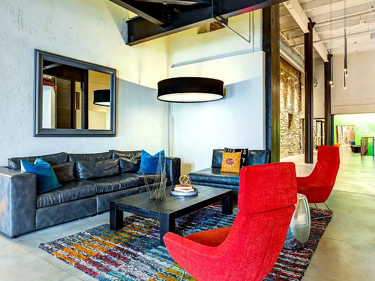 Schmidt's Artist Lofts — Photo 8