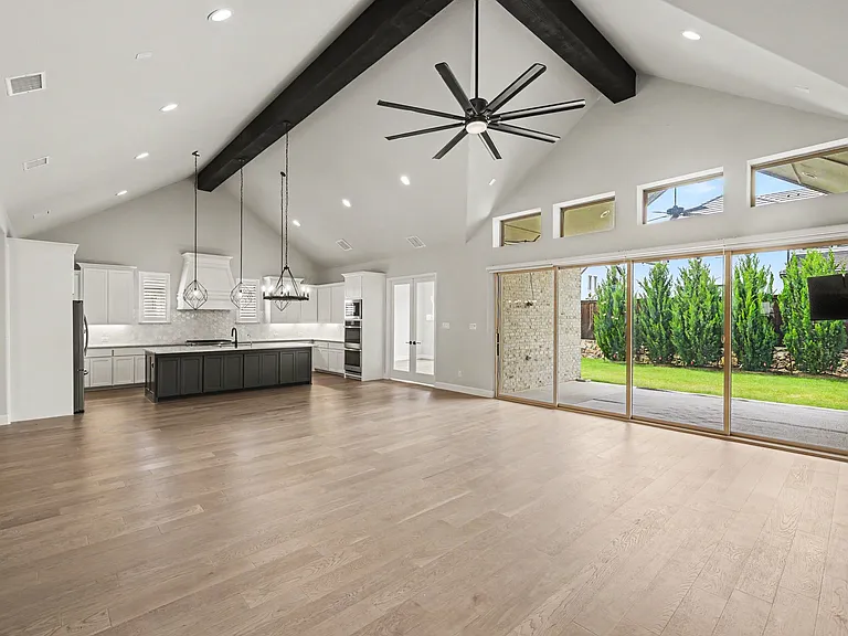 2200 Shady Hill Dr — Photo 4
