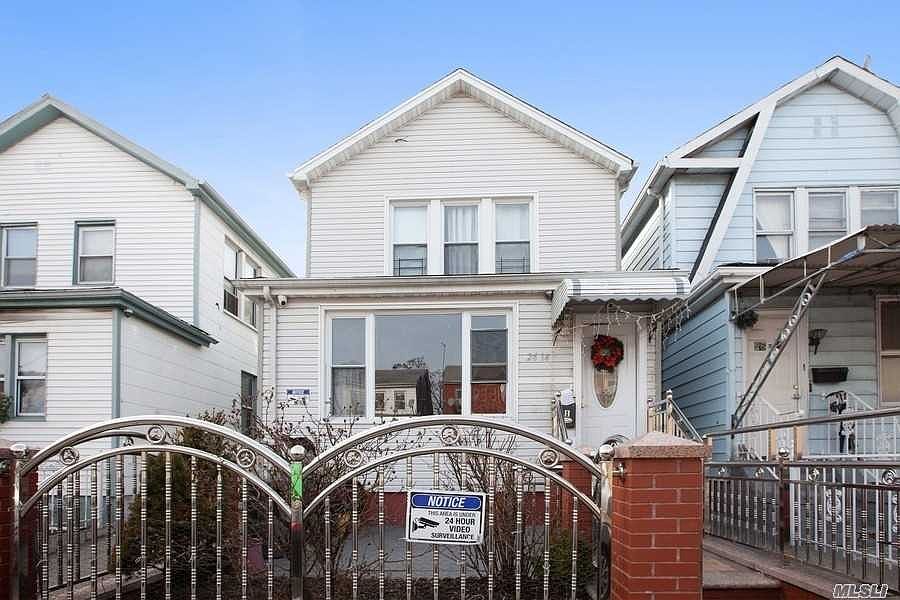 1st image of 2614 93rd St