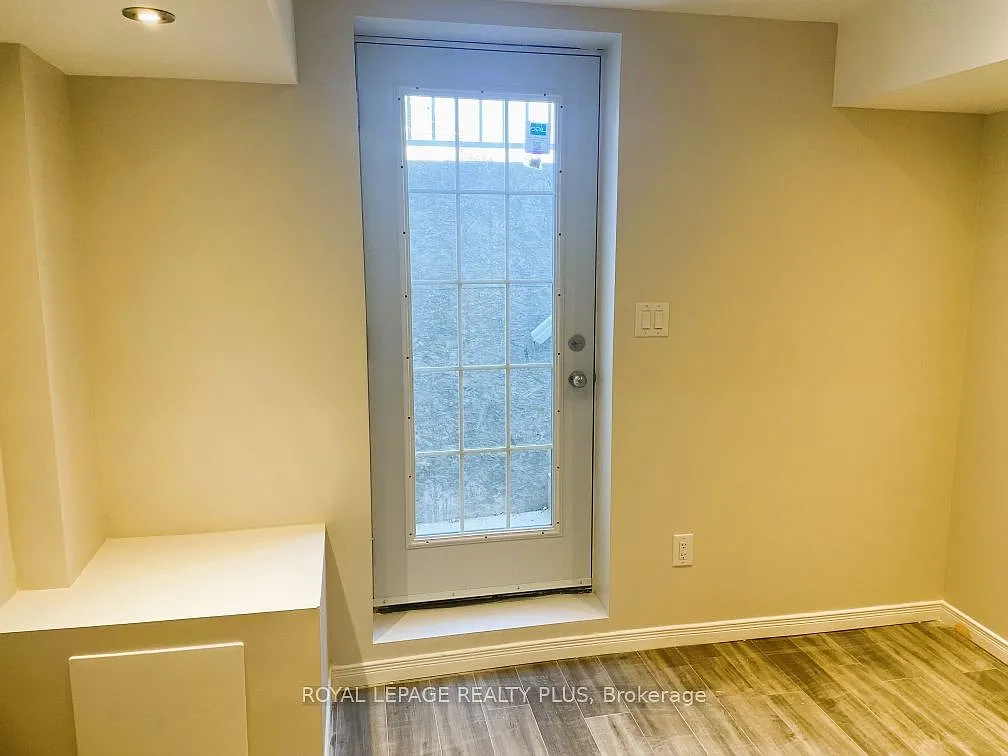 2 bed, $1,800 — Photo 3