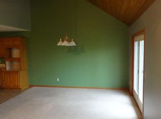 222 Kay Dr, Waunakee, WI 53597