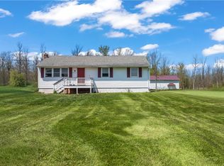 14965 Lakeshore Rd, Kent, NY 14477