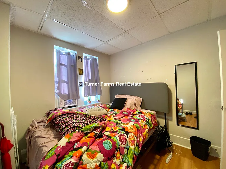 1572 Tremont St — Photo 11