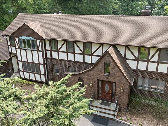 4th image of 81 Old Tappan Road