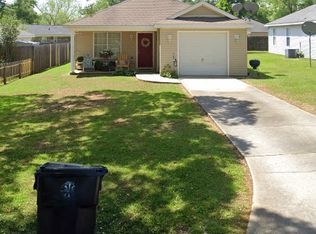 18974 Hammond St, Robertsdale, AL 36567
