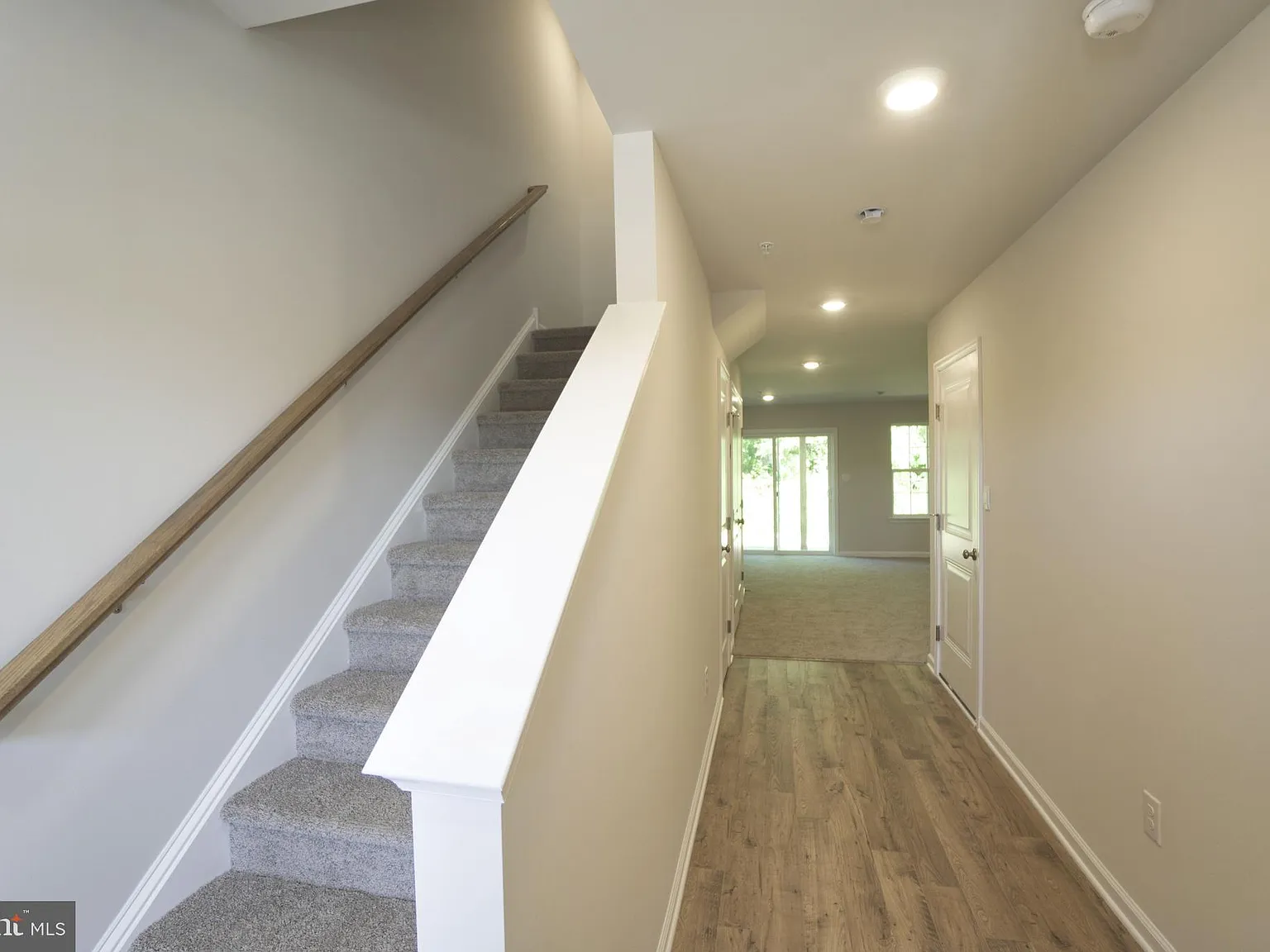 3 bed, 2.5 bath, 2184 sqft, $2,950 — Photo 4