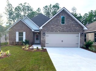 8 Apollo Ave E, Freeport, FL 32439