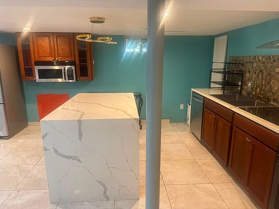 5th image of 18 Highland St #1