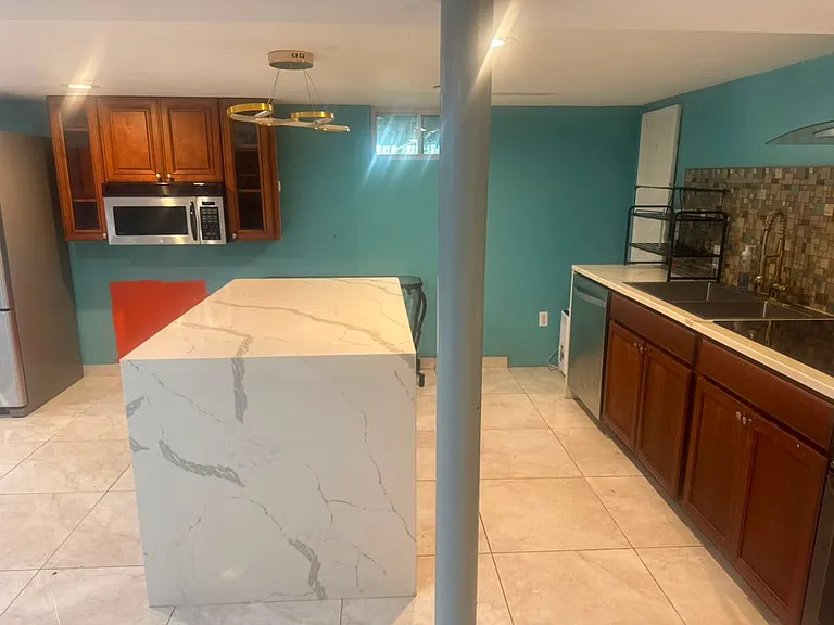 18 Highland St #1 — Photo 7