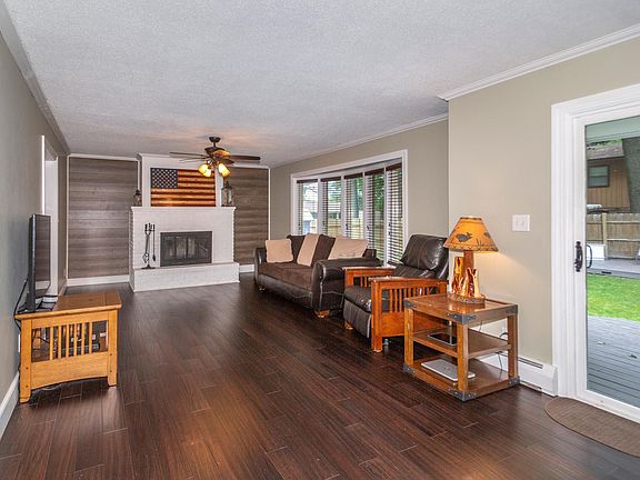 4th image of 27056 Flintwood Cir