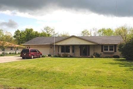 1st image of 5340 S 121st St