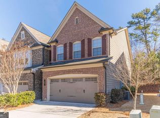 85 Holdings Dr, Lawrenceville, GA 30044