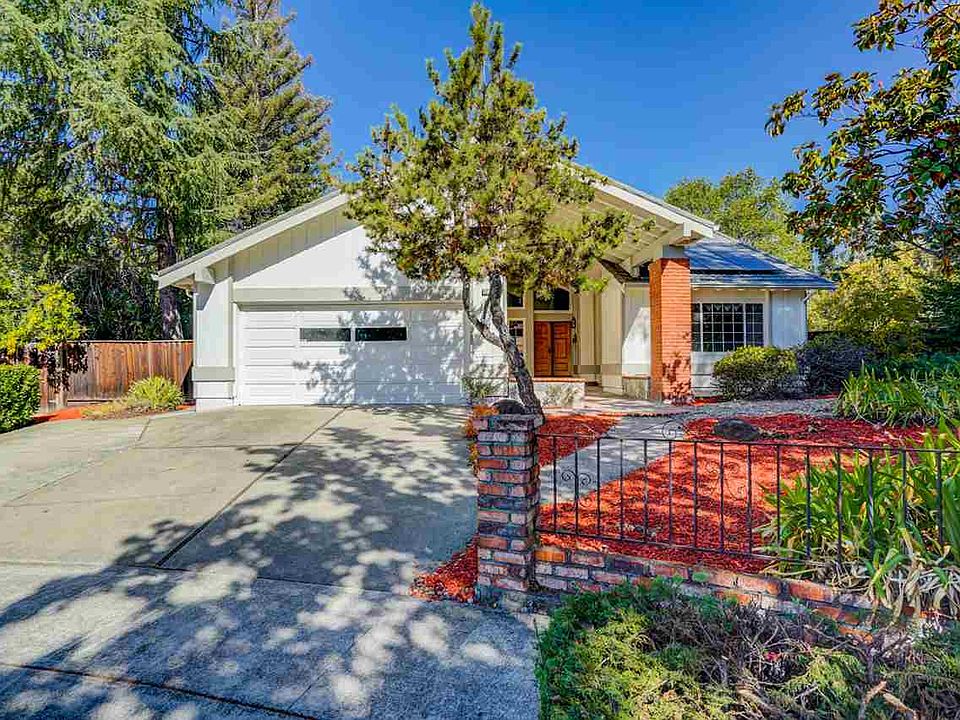 1st image of 40920 Ferreira Pl