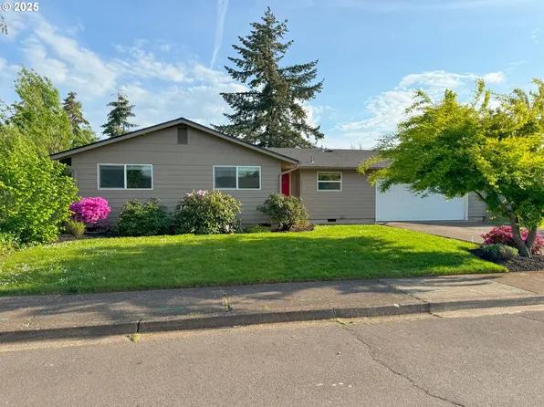 143 V St, Springfield, OR 97477