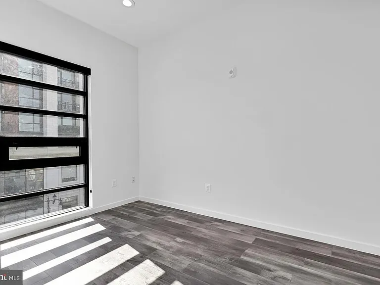 506 H St NE #401 — Photo 7