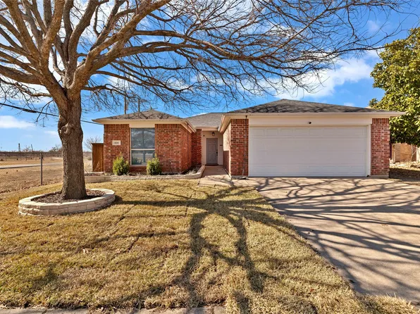 8201 Steel Dust Dr, Fort Worth, TX 76179