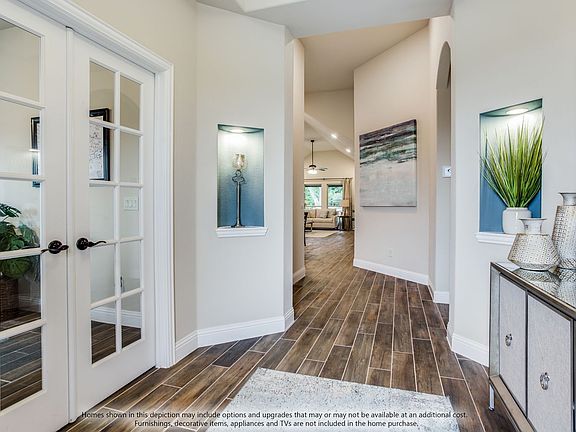 Hawthorne II Entryway