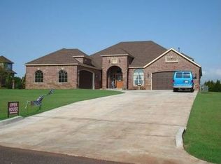 21151 Highlander Ridge Dr, Edmond, OK 73012