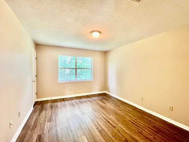 4547 Cornerstone Dr — Photo 6