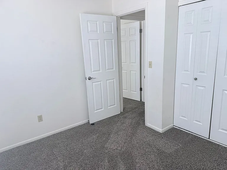 5710 Eldora Dr — Photo 20