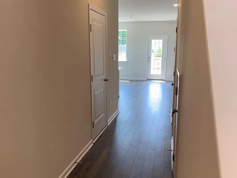 82 Arlotta St — Photo 30