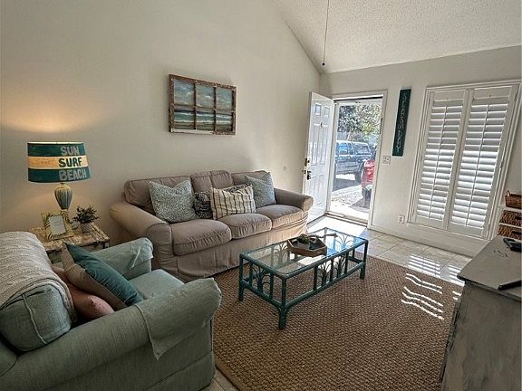 3rd image of 553 Brockinton S