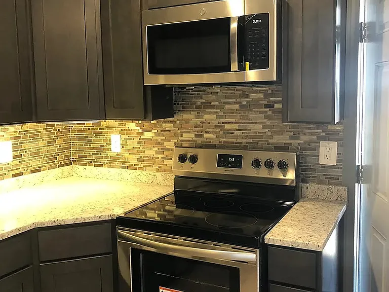 94A17 West St #17 — Photo 24