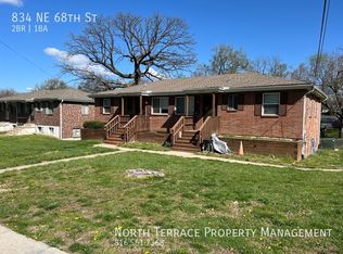 834 NE 68th St, Gladstone, MO 64118
