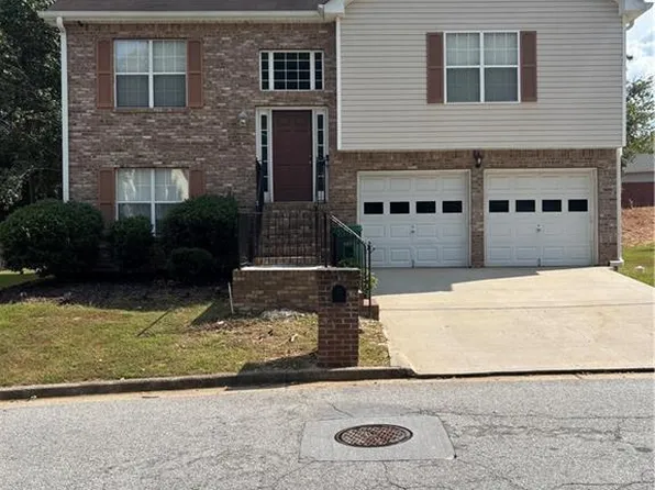 1476 Cutters Mill Dr, Lithonia, GA 30058