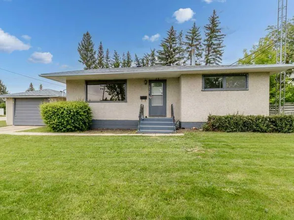 4638 S 50th Ave, Bentley, AB T0C 0J0