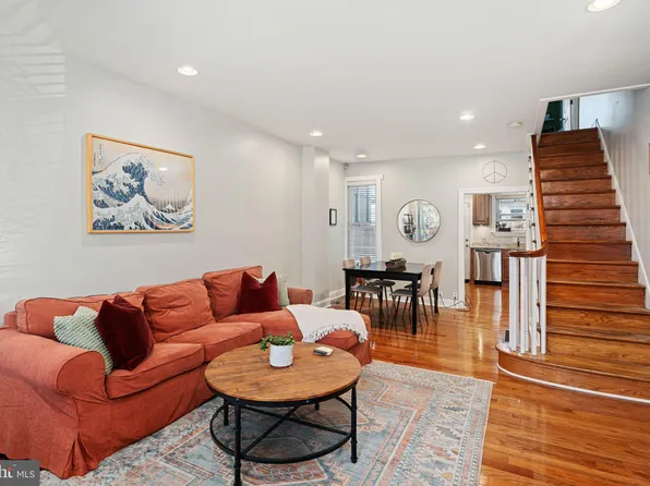 1613 S Chadwick St, Philadelphia, PA 19145