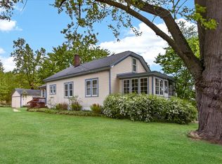 1007 W Detroit St, New Buffalo, MI 49117